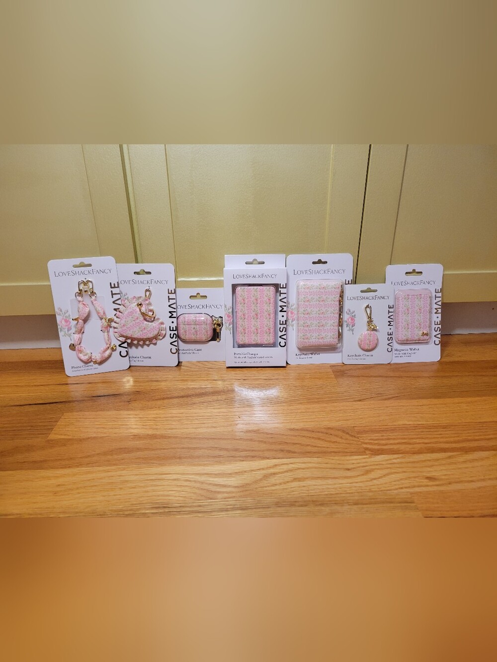 NWT LoveShackFancy x Case-Mate Limited Edition 7 Pc Tech Set Strawberry Macaroon